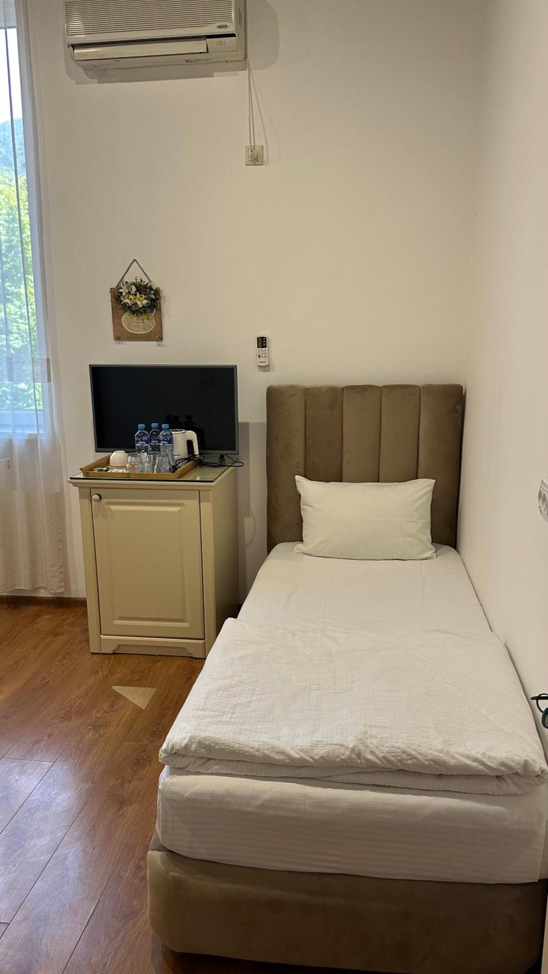 Wald Hotel Лагодехи Екстериор снимка