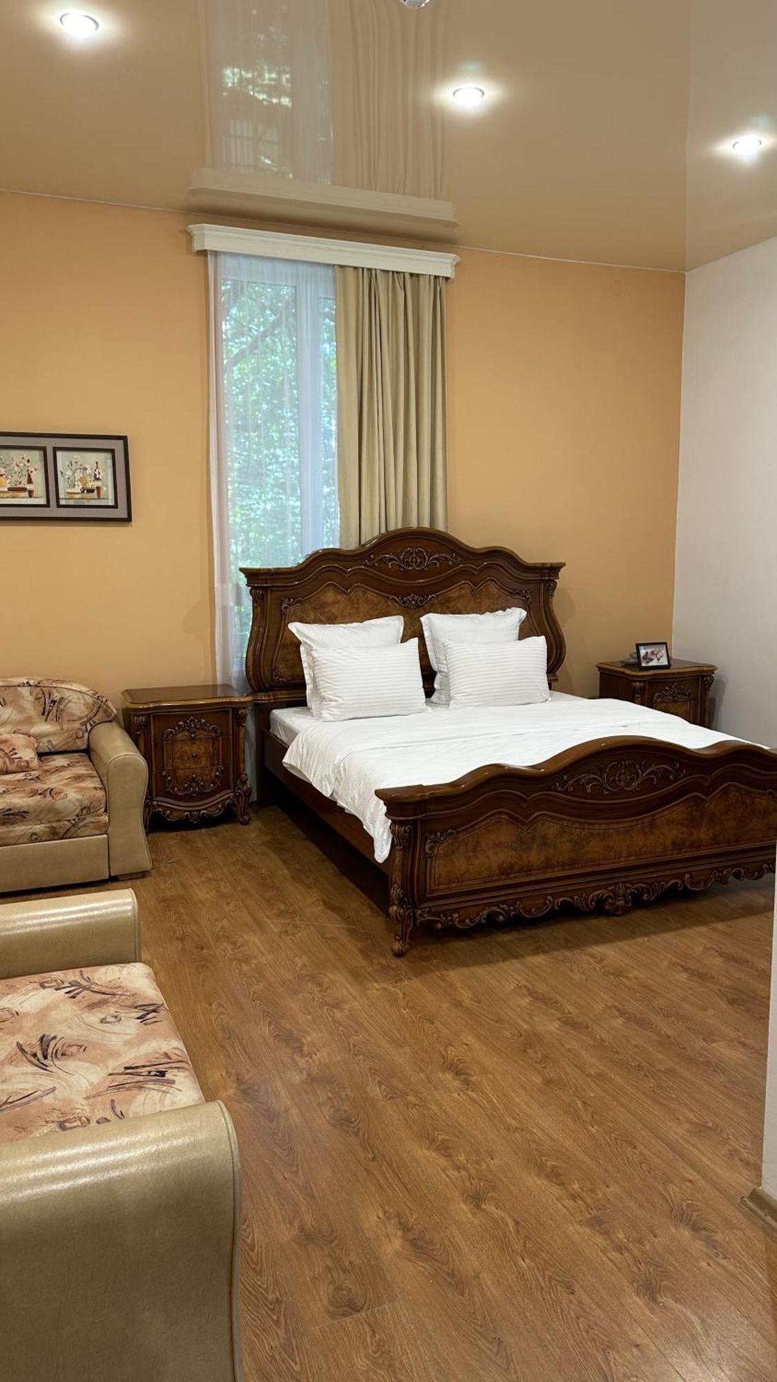 Wald Hotel Лагодехи Екстериор снимка