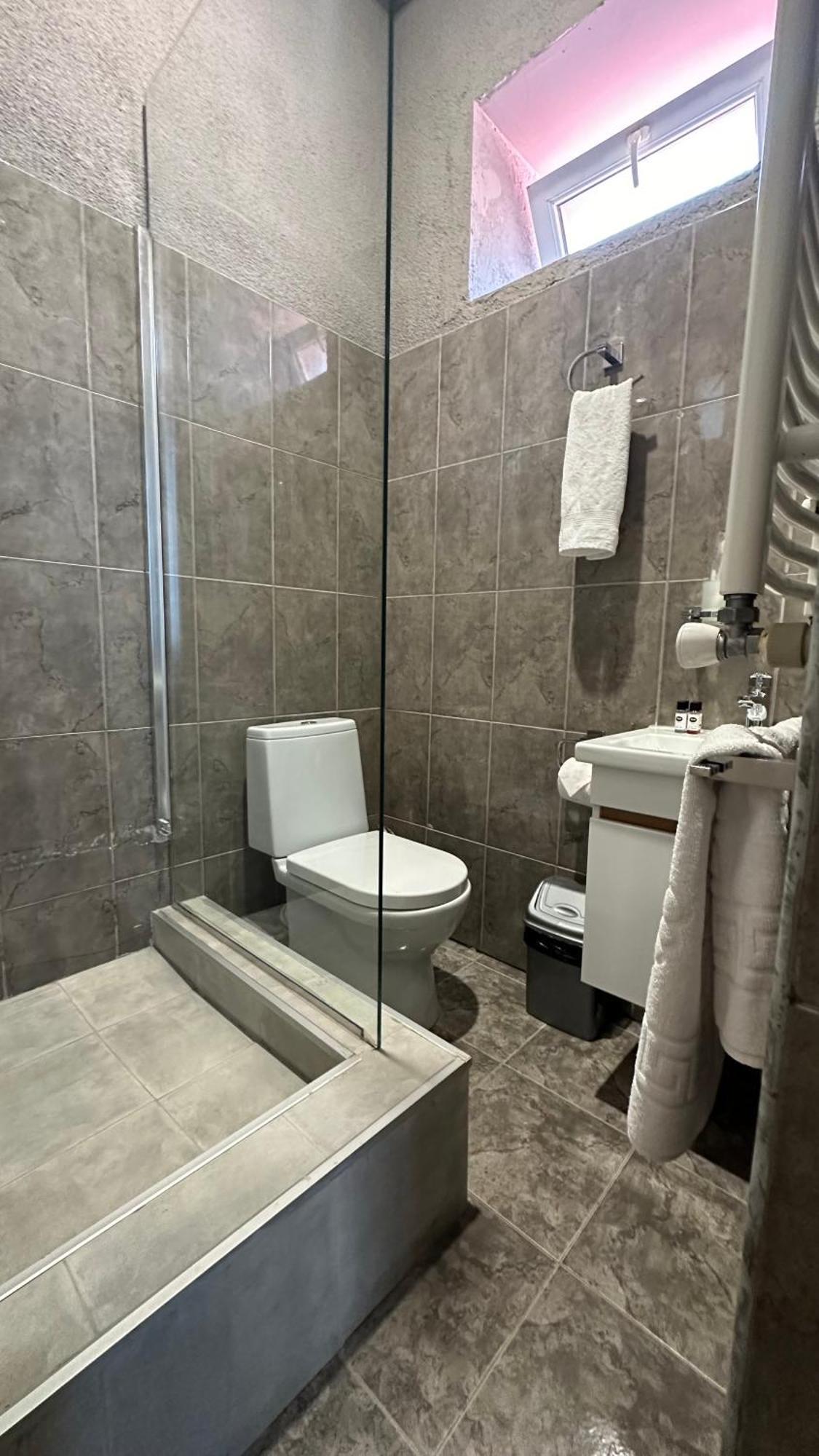 Wald Hotel Лагодехи Екстериор снимка